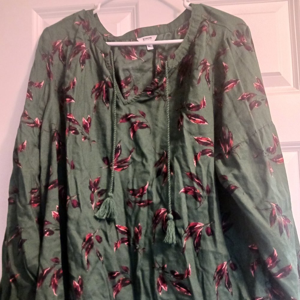 Womens long sleeved blouse